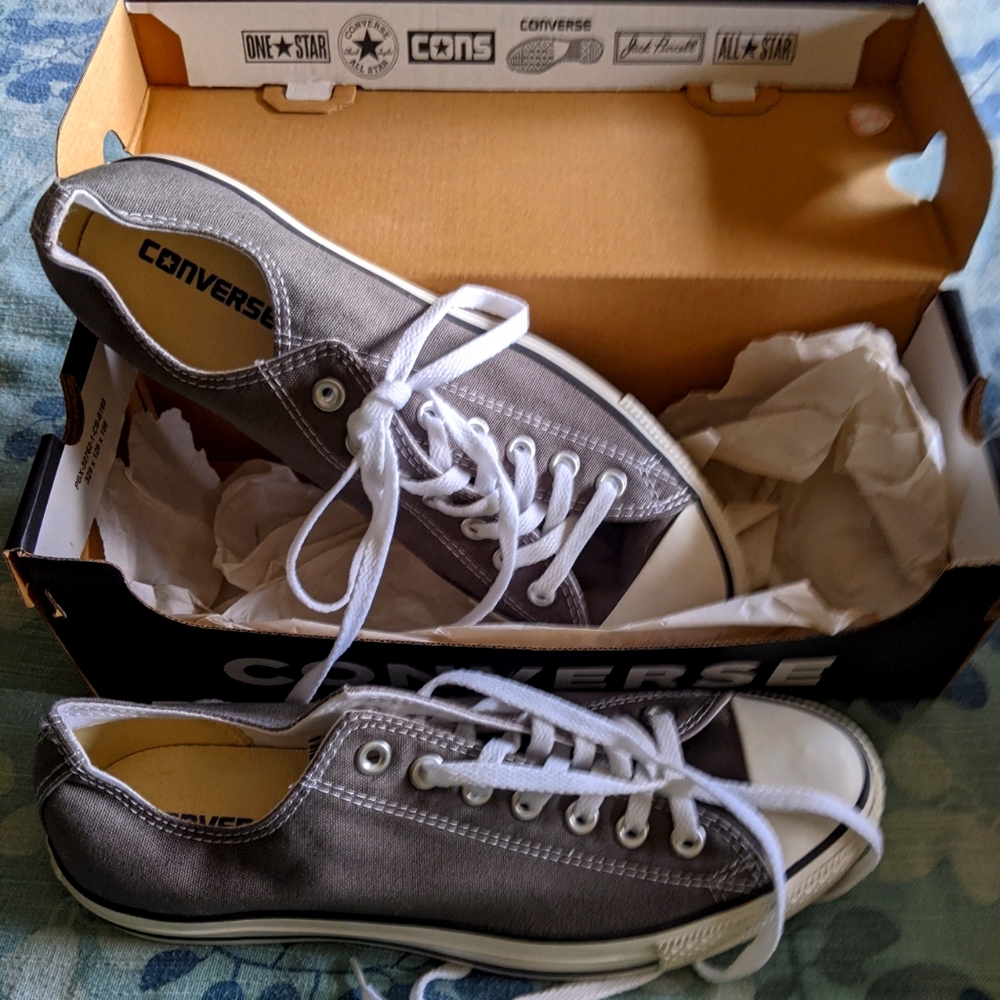 Converse low top shoes